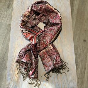 Pashmina neck scarf with fringe